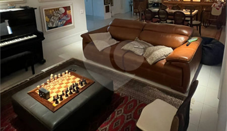 Apartamento à venda com 3 suítes em Vila Suzana, São Paulo, SP