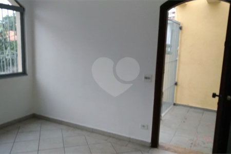 Sobrado à venda com 2 quartos em Santa Teresinha, São Paulo, SP