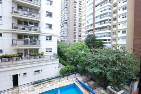 Apartamento à venda na Vila Nova Conceição, mobiliado pronto para morar com varanda e 1 vaga