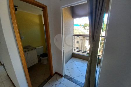 Apartamento no Condomínio Michelangelo .
