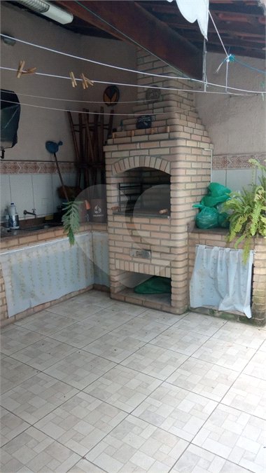 Casa com 194m², 3 dormitórios, sendo 1 suíte, 2 vagas, à venda na Vila Formosa.