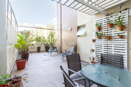 Garden à venda com 3 suítes em Vila Romana, São Paulo, SP