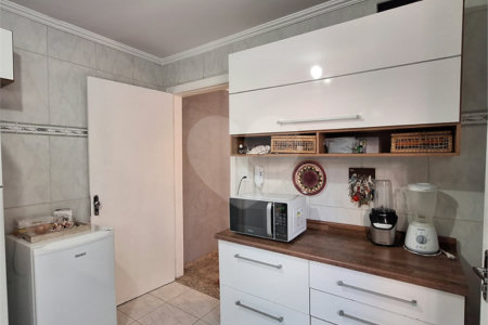 Casa à venda com 3 quartos, sendo 1 suíte, no condomínio Smallville, São Paulo - SP