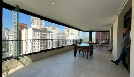 Apartamento à venda com 4 quartos, sendo 3 suítes,  em Itaim Bibi, São Paulo, SP