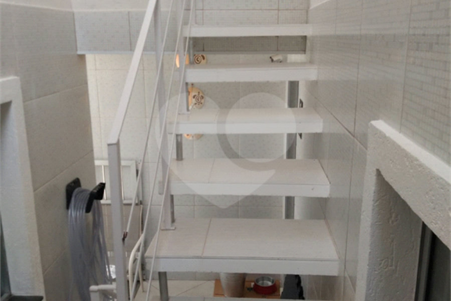 Sobrado à venda com 3 quartos, sendo 1 suíte, em Tremembé, São Paulo, SP