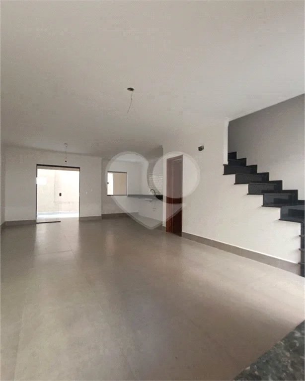 Sobrado à venda com 3 suítes em Santa Teresinha, São Paulo, SP