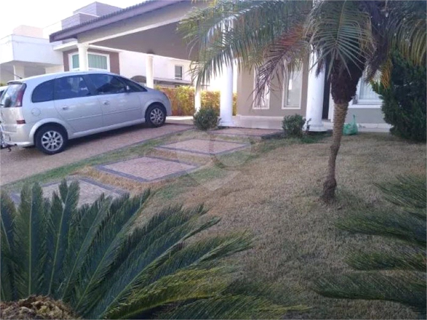 Casa à venda com 3 quartos, sendo 1 suíte, no condomínio Palmeiras Imperiais, Salto - SP