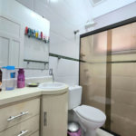 Casa próximo da praia com 3 dormitórios à venda, 128 m² por R$ 1.300.000 - Pompéia - Santos/SP