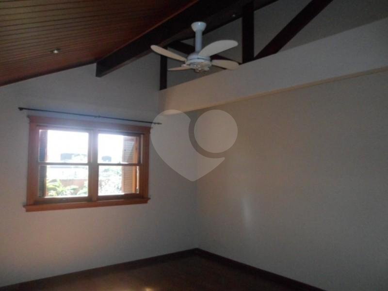 Casa à venda com 4 suítes no condomínio Jardim das Azaléias, São Paulo - SP