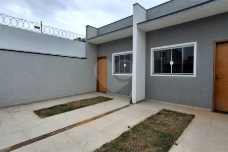 Casa de Vila à venda com 2 quartos em Jardim Santa Marta, Sorocaba, SP