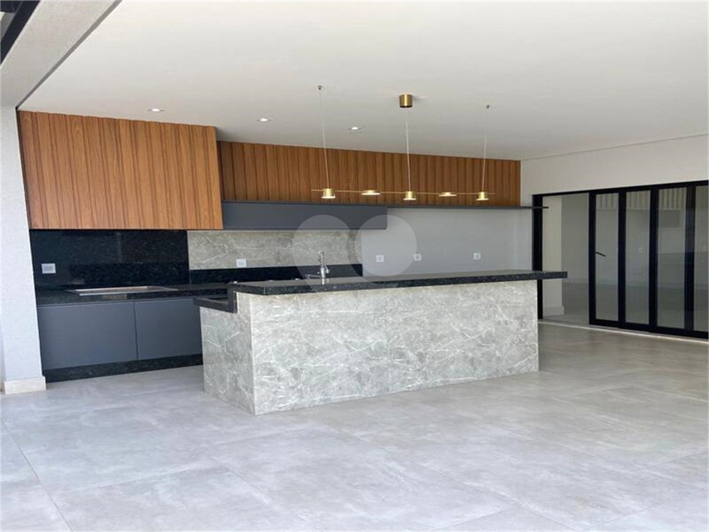 Casa à venda com 3 suítes no condomínio Residencial Maria Dulce, Indaiatuba - SP