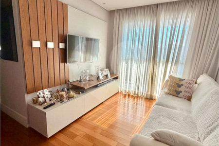 Apartamento à venda com 3 quartos, sendo 1 suíte,  em Vila Maria Alta, São Paulo, SP