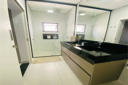 Casa à venda com 3 quartos, sendo 1 suíte,  no condomínio Mantova, Indaiatuba - SP