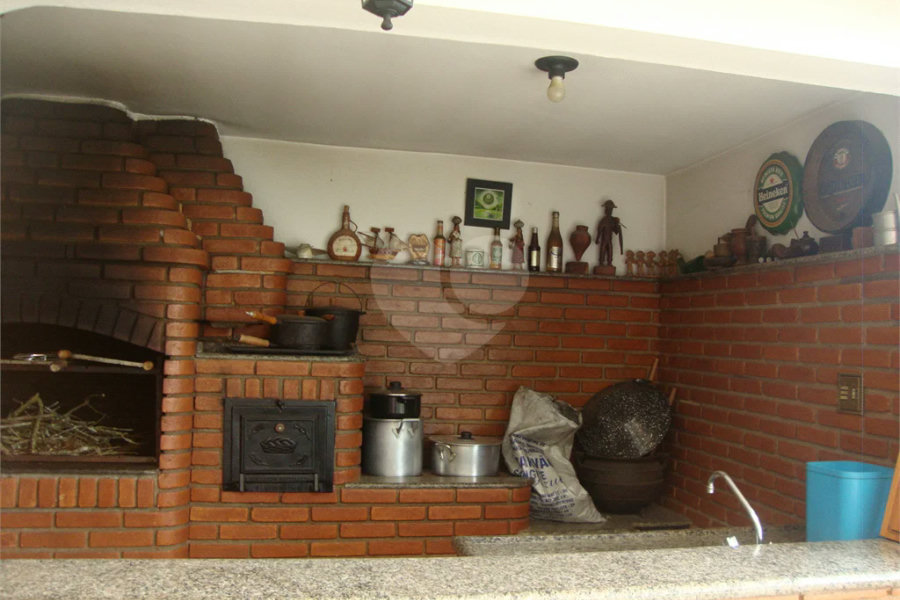 Chácara à venda com 5 quartos, sendo 2 suítes, em Jardim Arujá, Arujá, SP