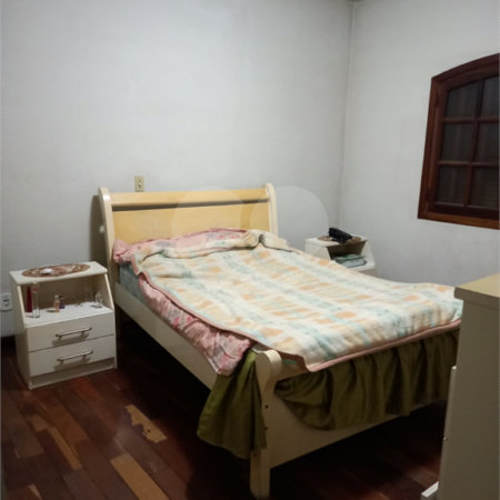 Casa à venda com 2 quartos, sendo 1 suíte, em Vila Industrial, Mogi das Cruzes, SP