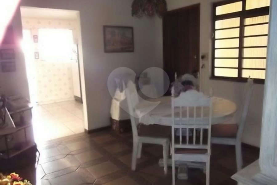 Sobrado à venda com 4 quartos, sendo 1 suíte, em Vila Isolina Mazzei, São Paulo, SP