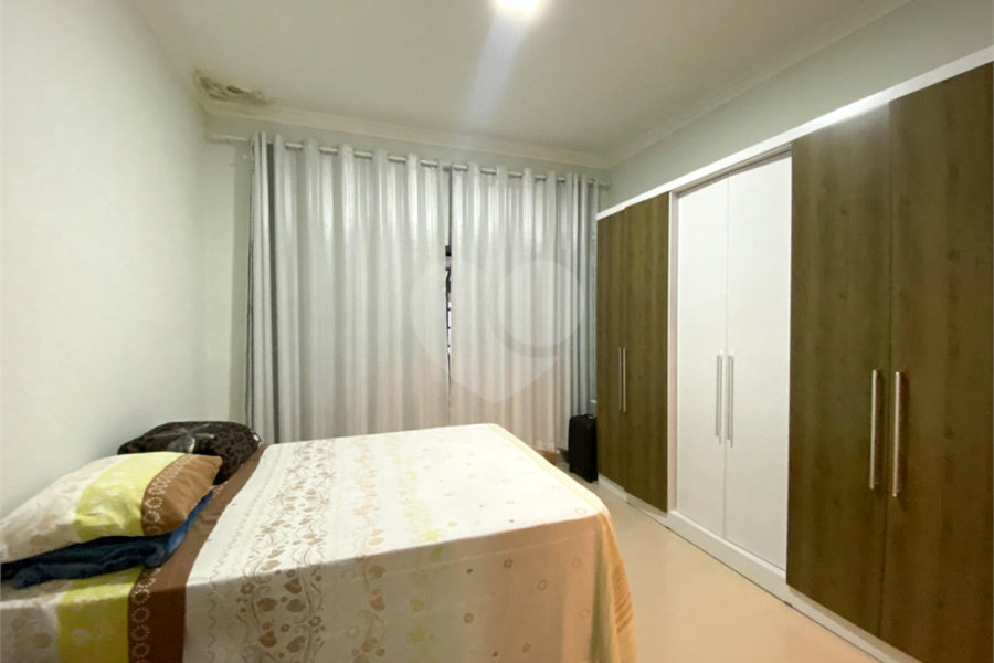 Casa à venda com 3 quartos, sendo 1 suíte, em Santana, São Paulo, SP