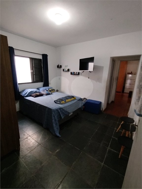 Casa à venda com 2 quartos, sendo 1 suíte,  em Jardim Layr, Mogi das Cruzes, SP