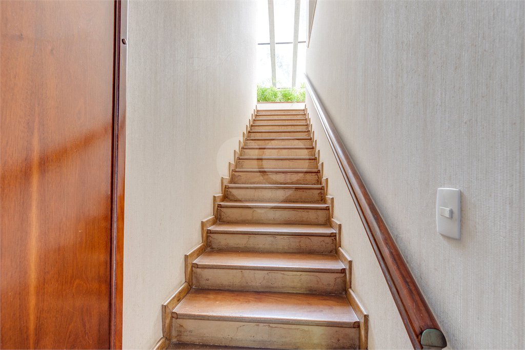 Casa à venda com 4 suítes no condomínio Granja do Morumbi, São Paulo - SP