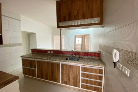 Casa à venda com 3 quartos, sendo 1 suíte,  em Jardim Jamaica, Ponta Porã, MS
