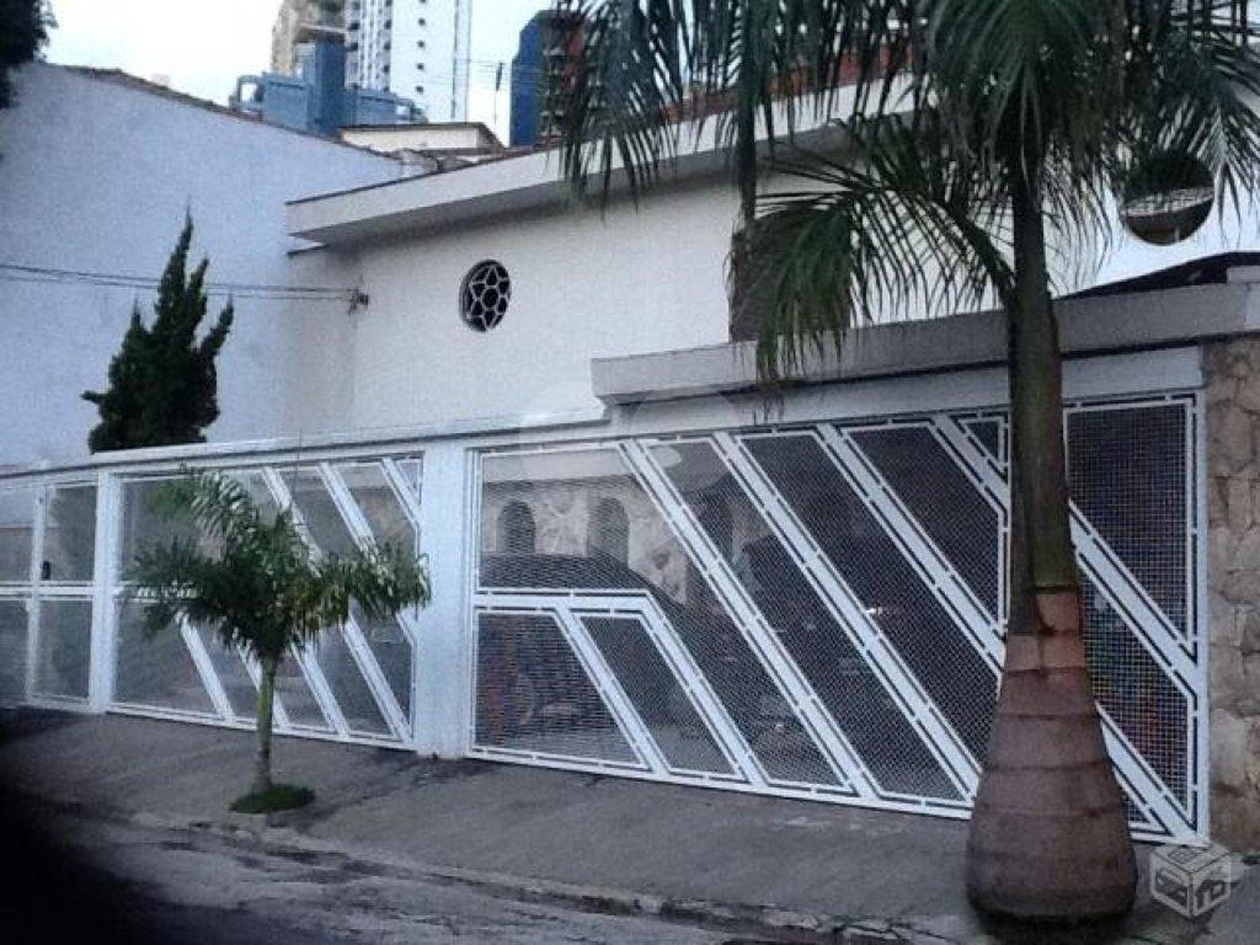 Casa à venda com 3 quartos, sendo 1 suíte,  no condomínio Praça Doutor José Augusto César,12, São Paulo - SP