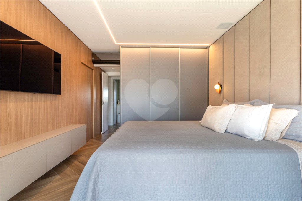Apartamento à venda com 3 suítes em Indianópolis, São Paulo, SP