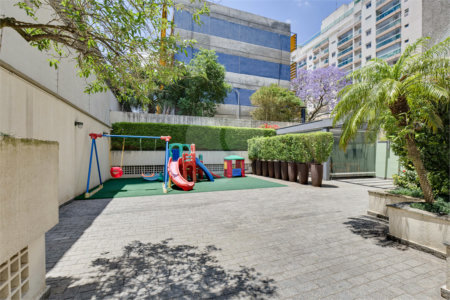 Apartamento à venda com 3 quartos, sendo 2 suítes, em Santo Amaro, São Paulo, SP
