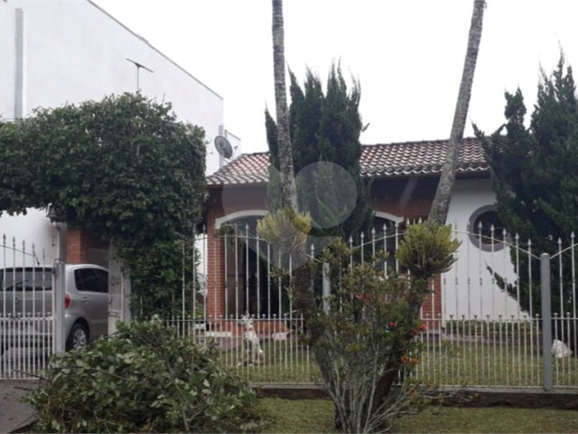 Casa à venda com 3 quartos, sendo 1 suíte,  no condomínio Chacarás Bela Vista, Mairiporã - SP