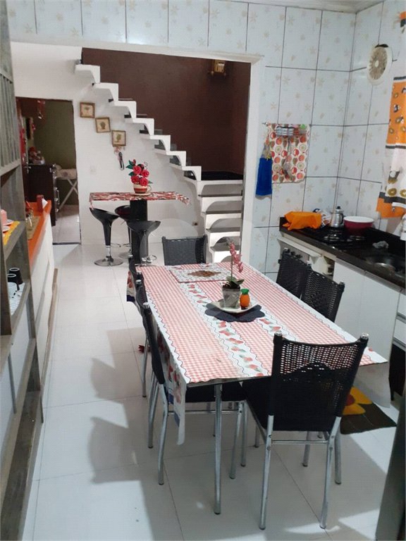 Casa à venda com 2 quartos, sendo 1 suíte, em Jardim América, Poá, SP