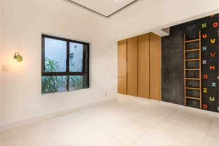 Apartamento à venda com 4 quartos, sendo 2 suítes, em Leblon, Rio de Janeiro, RJ