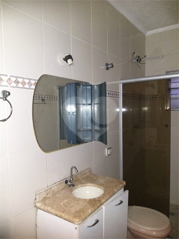 Sobrado à venda com 3 quartos, sendo 1 suíte, em Jardim Cruz do Corisco, São Paulo, SP