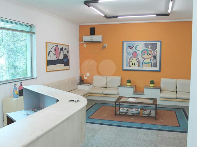 Casa à venda ou para alugar com 6 quartos em Santo Amaro, São Paulo, SP