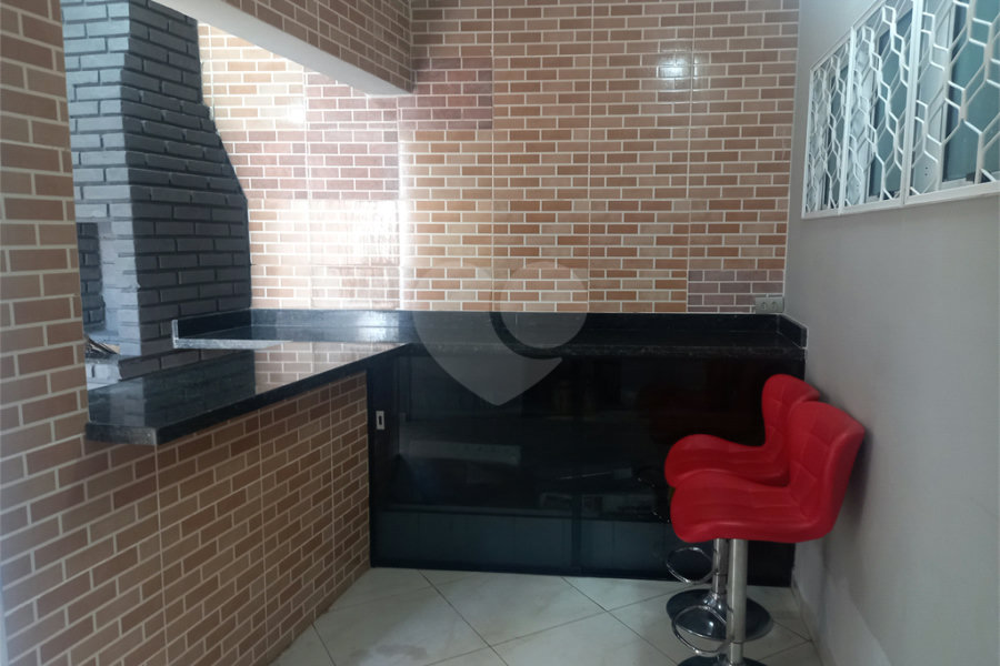 Sobrado à venda com 3 quartos, sendo 1 suíte,  em Tremembé, São Paulo, SP