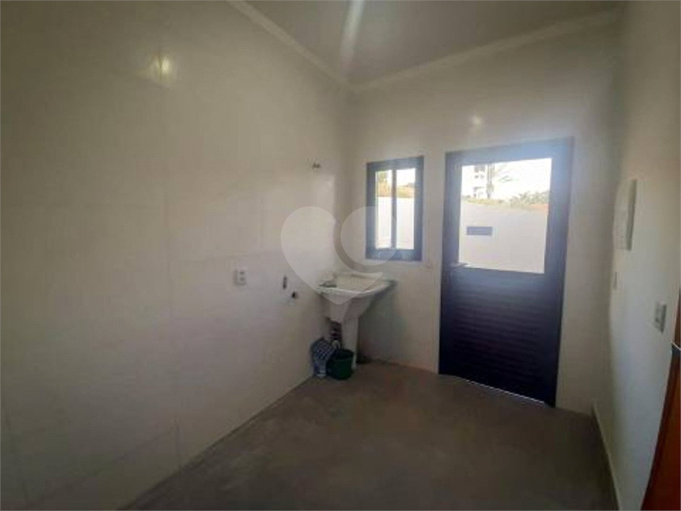 Casa à venda com 3 suítes no condomínio Residencial Jardim Primavera Louveira, Louveira - SP