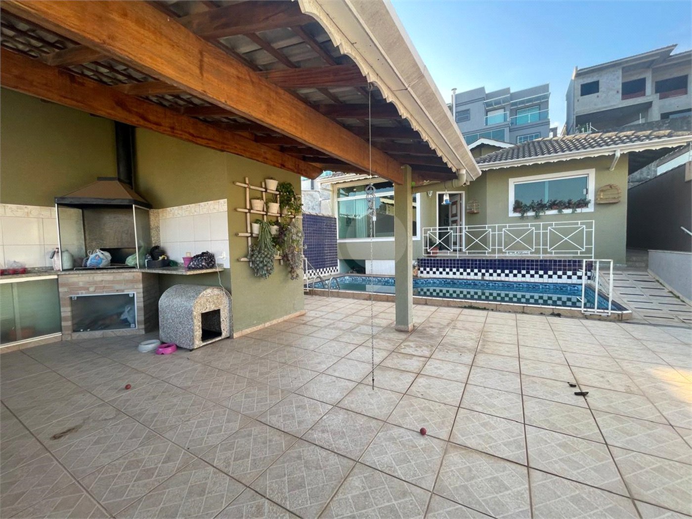 Casa à venda com 3 quartos, sendo 1 suíte, em Recreio Maristela, Atibaia, SP