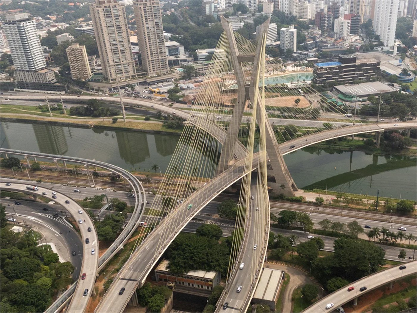 Apartamento à venda com 1 suíte em Cidade Monções, São Paulo, SP