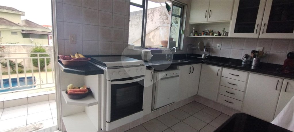 Casa à venda com 4 quartos, sendo 1 suíte, em Jardim Guadalajara, Sorocaba, SP