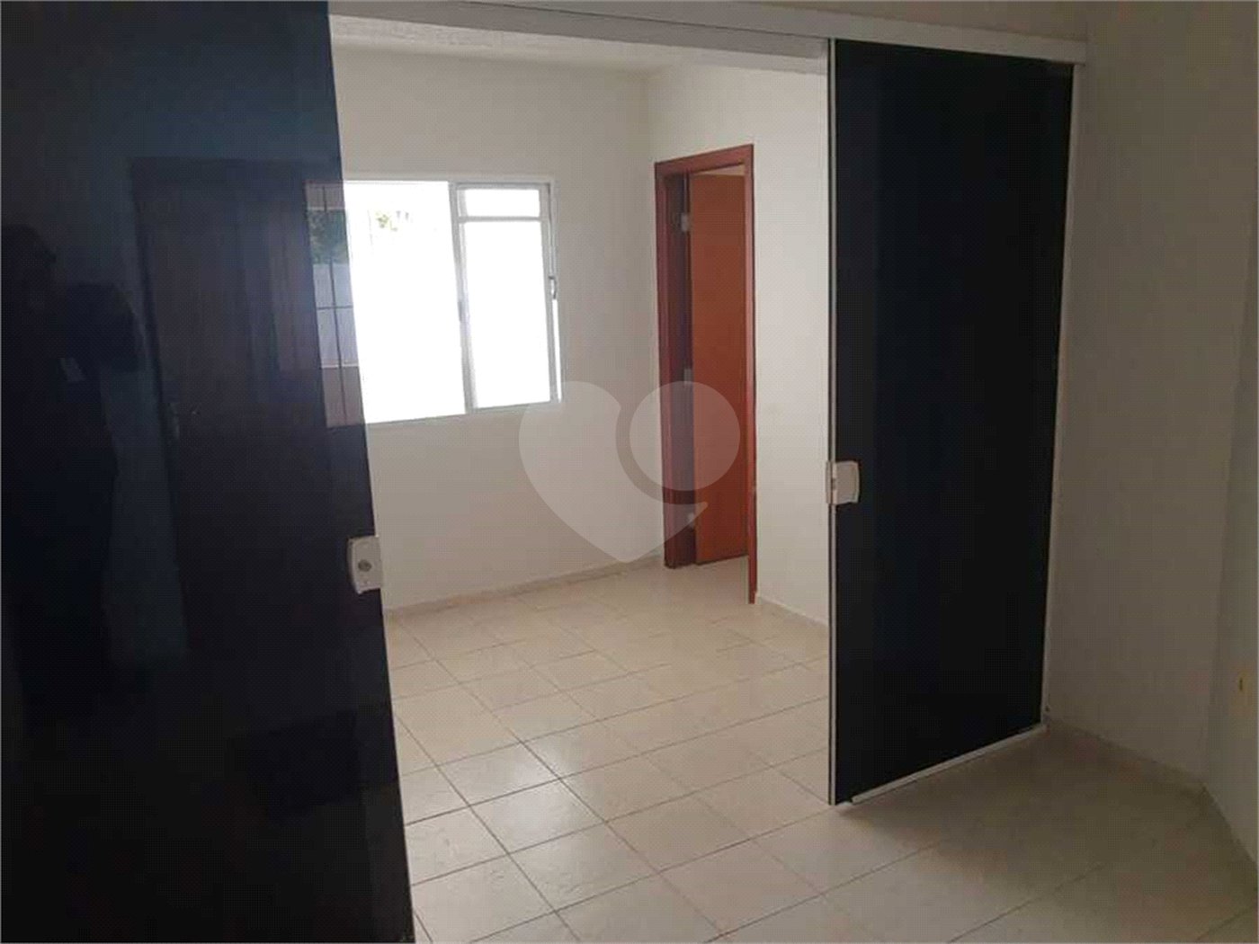 Sobrado à venda com 4 suítes em Vila Santana, Sorocaba, SP