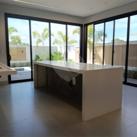 Casa à venda com 3 suítes no condomínio Villa Sapezal, Indaiatuba - SP
