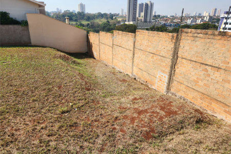 Terreno à venda em Altos do Jaraguá, Araraquara, SP