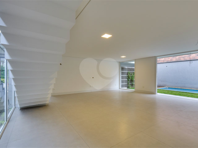 Casa à venda com 4 suítes no condomínio Gaia, São Paulo - SP