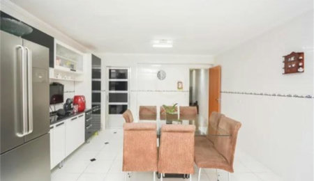 Sobrado à venda com 3 quartos, sendo 1 suíte,  em Vila Galvão, Guarulhos, SP
