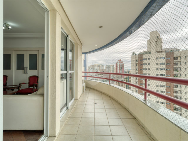 Apartamento à venda com 4 quartos, sendo 2 suítes,  em Vila Mascote, São Paulo, SP