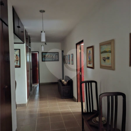 Sítio à venda com 3 quartos, sendo 1 suíte, em Bairro do Cambará, São Roque, SP