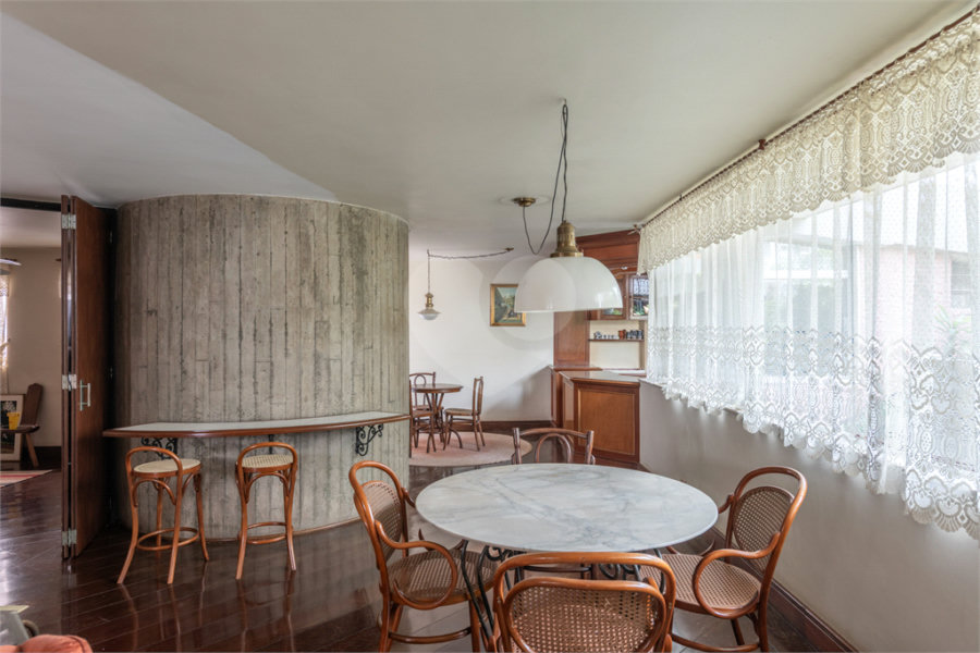 Casa Térrea à venda com 7 quartos, sendo 1 suíte, em Santana, São Paulo, SP
