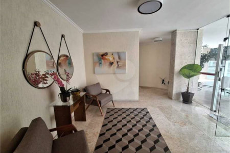 Apartamento à venda com 3 quartos, sendo 1 suíte, em Itaim Bibi, São Paulo, SP