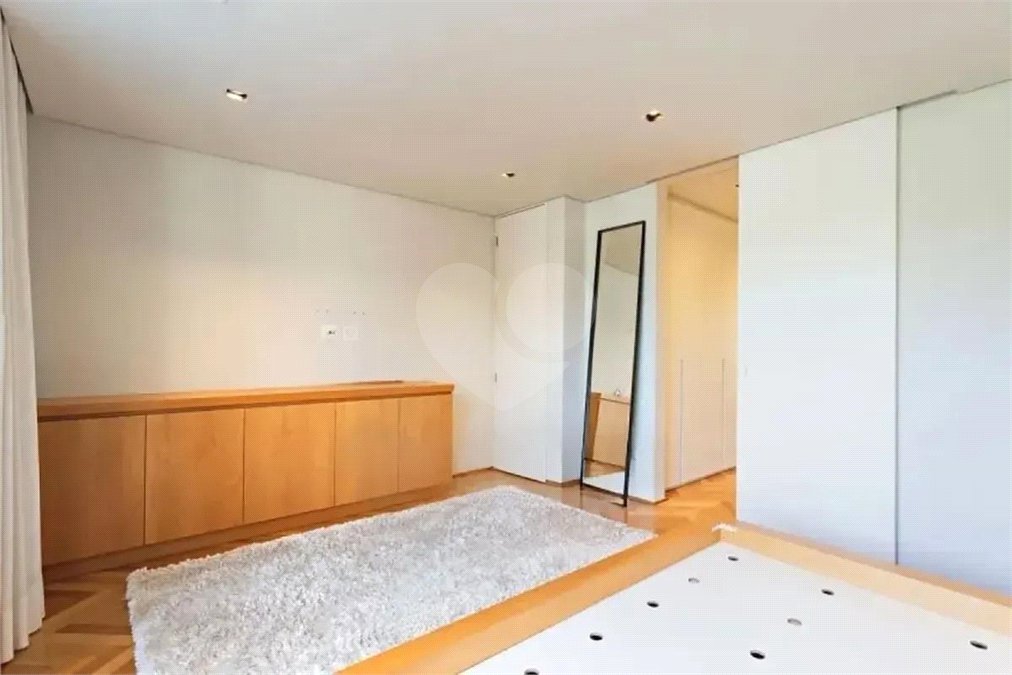 Casa à venda ou para alugar com 2 suítes no condomínio Praça Gabriel, São Paulo - SP