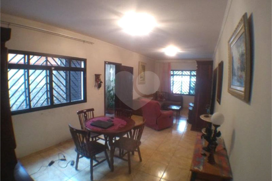 Sobrado à venda com 4 quartos, sendo 2 suítes,  em Jabaquara, São Paulo, SP