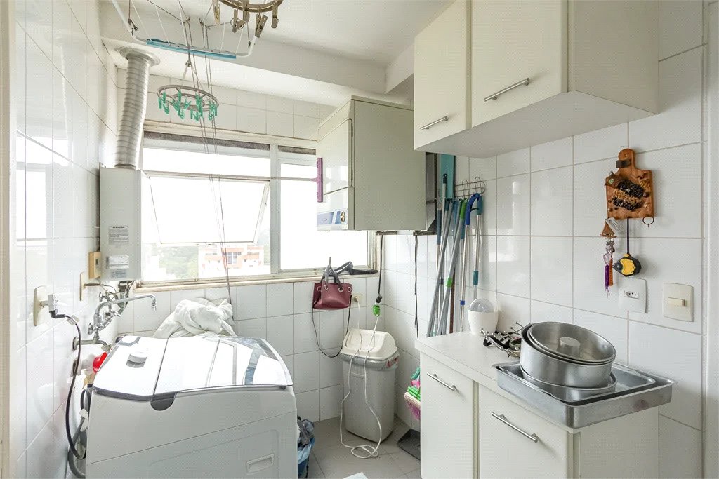 Apartamento à venda com 4 quartos, sendo 3 suítes, em Vila Andrade, São Paulo, SP