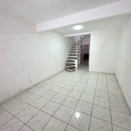 Sobrado à venda com 4 quartos, sendo 1 suíte, em Rio Pequeno, São Paulo, SP